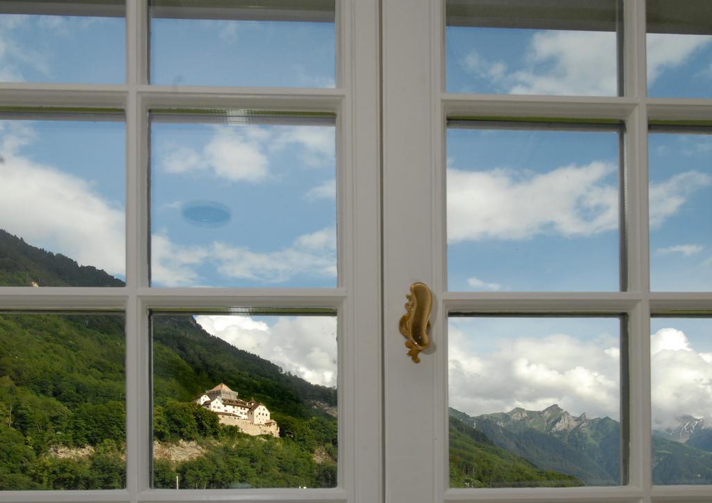 Hotel Gasthof Loewen Vaduz Buitenkant foto
